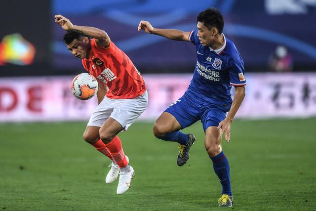 前曼联助教范尼出任莱斯特城主帅，合同至2027年